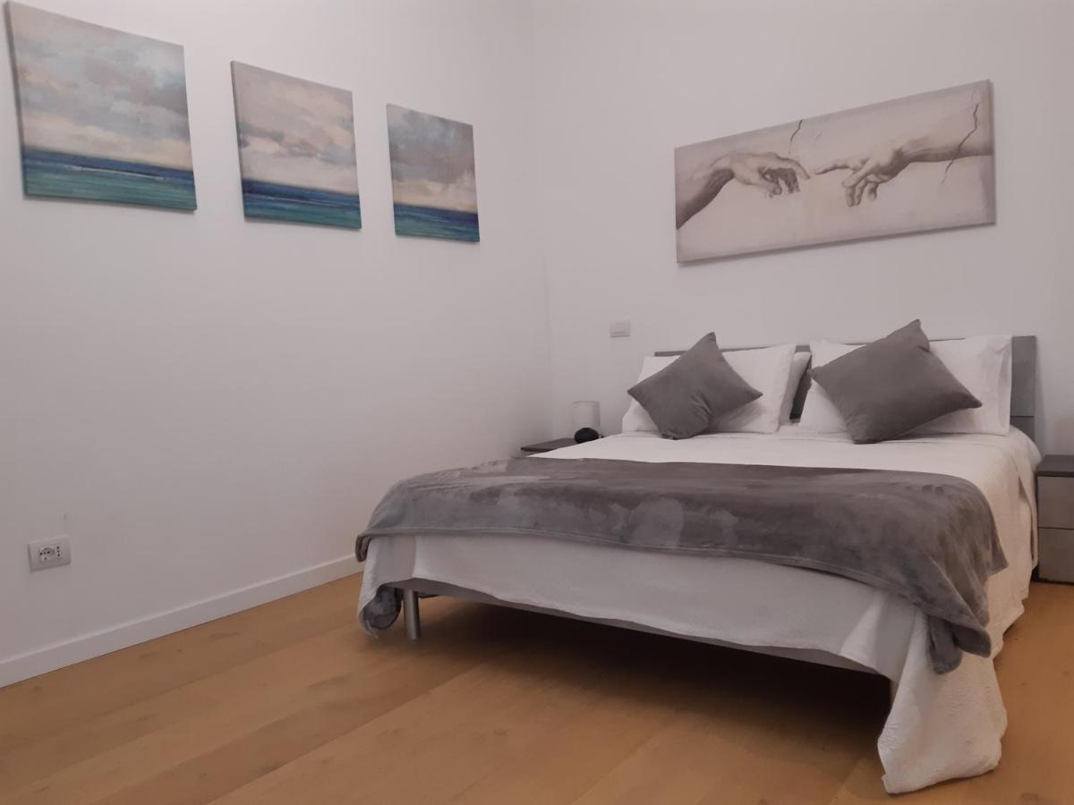 Piazza Mazzini Apartment ليتشي المظهر الخارجي الصورة