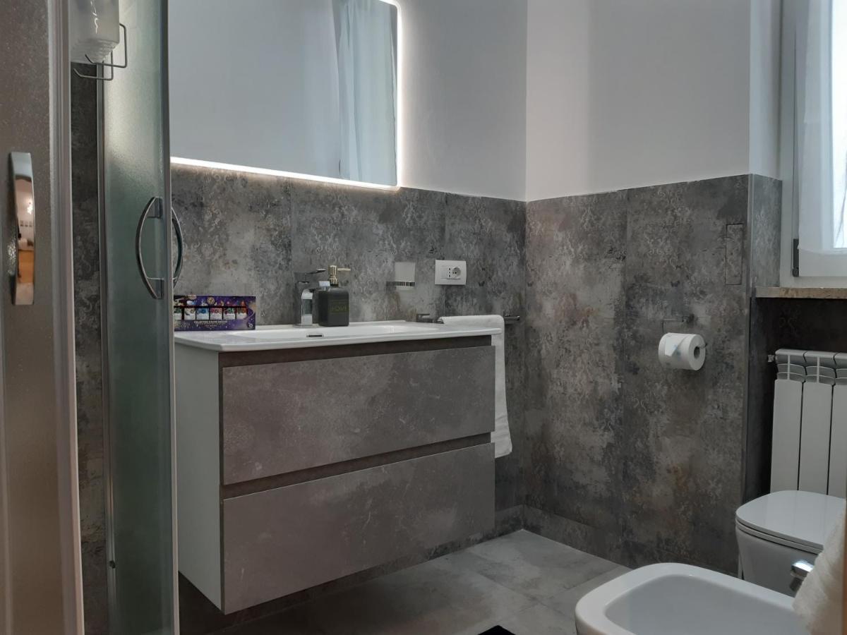 Piazza Mazzini Apartment ليتشي المظهر الخارجي الصورة