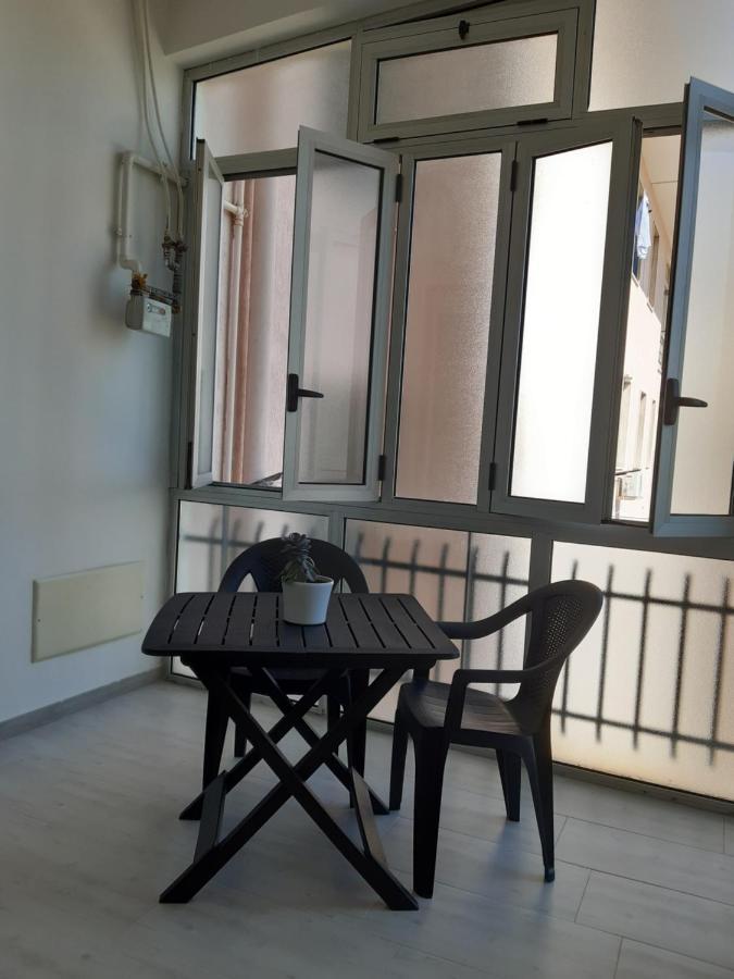 Piazza Mazzini Apartment ليتشي المظهر الخارجي الصورة