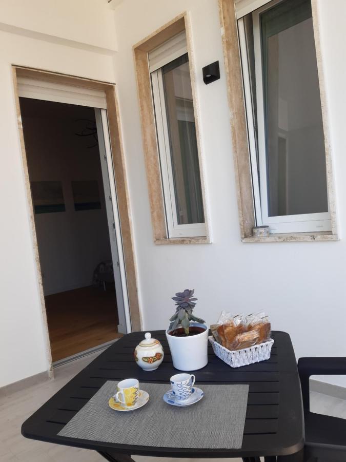 Piazza Mazzini Apartment ليتشي المظهر الخارجي الصورة